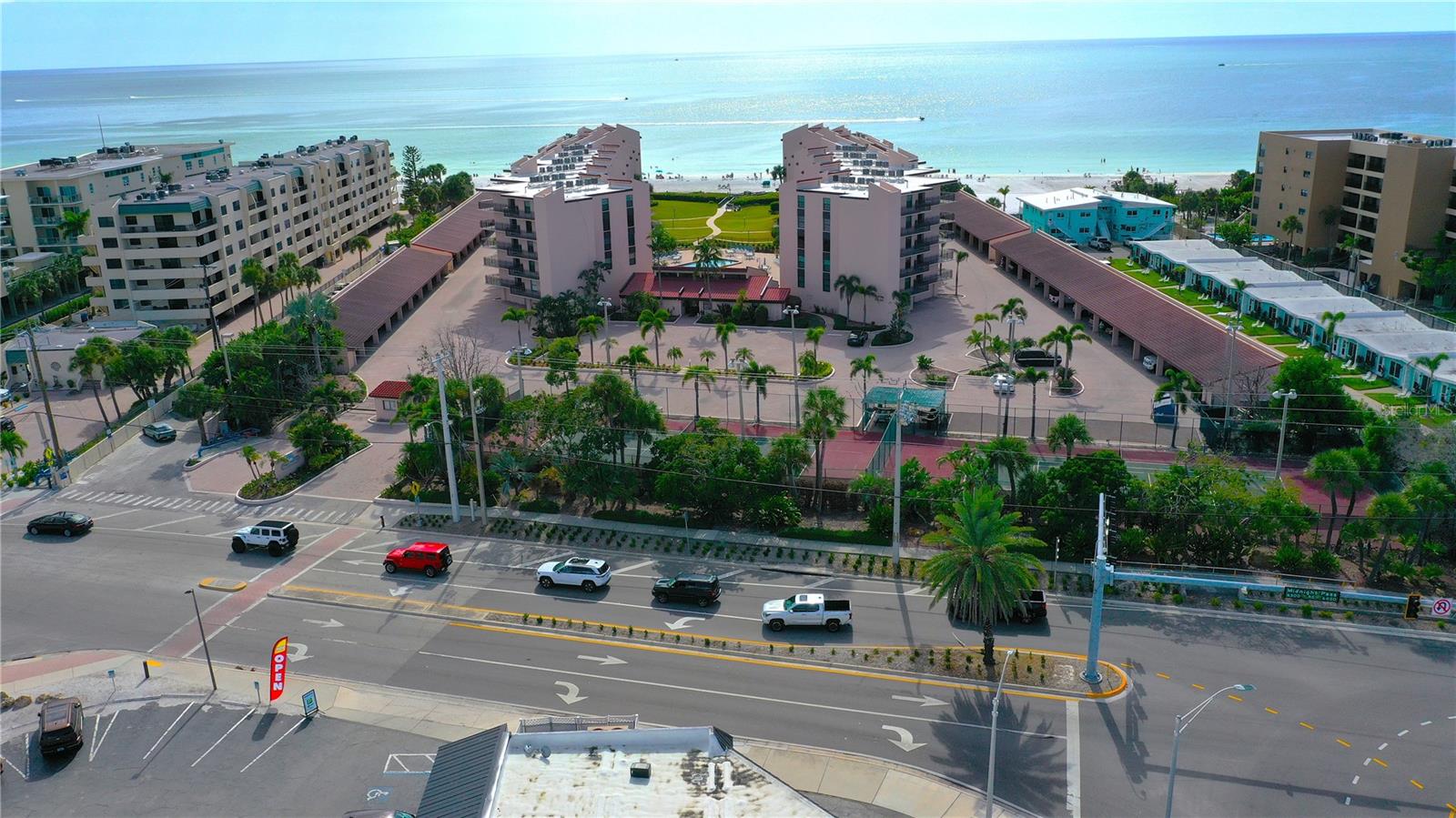 SIESTA BREAKERS - Residential