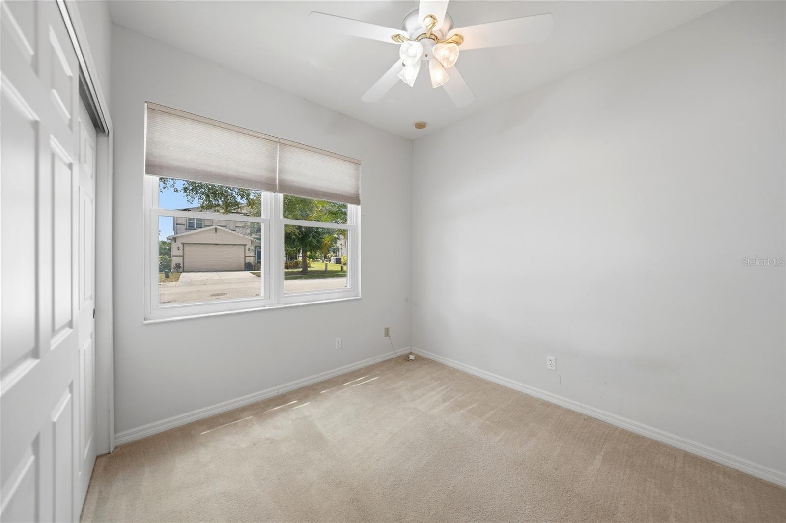 CREEKSIDE - Residential