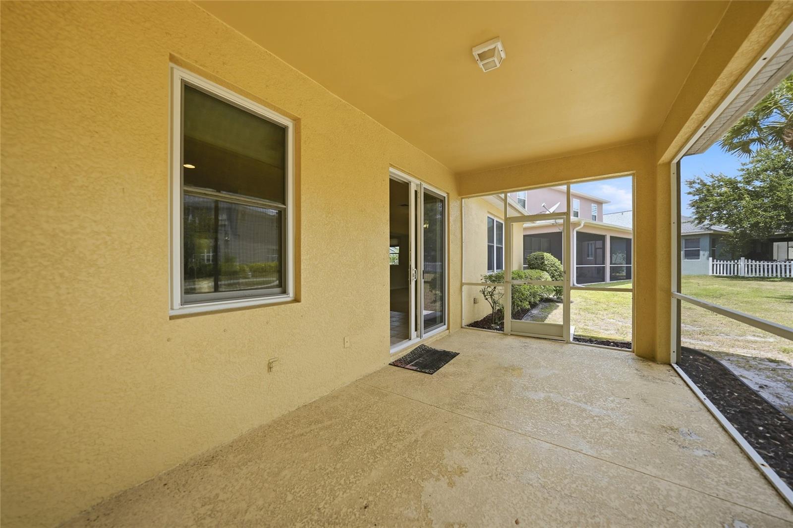 CREEKSIDE - Residential