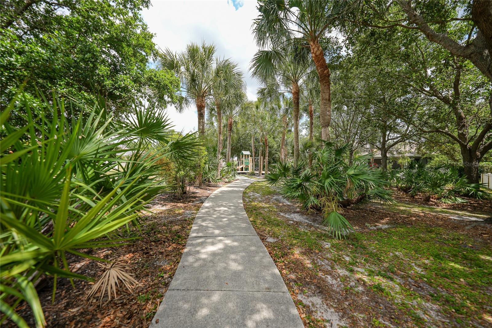 CREEKSIDE - Residential