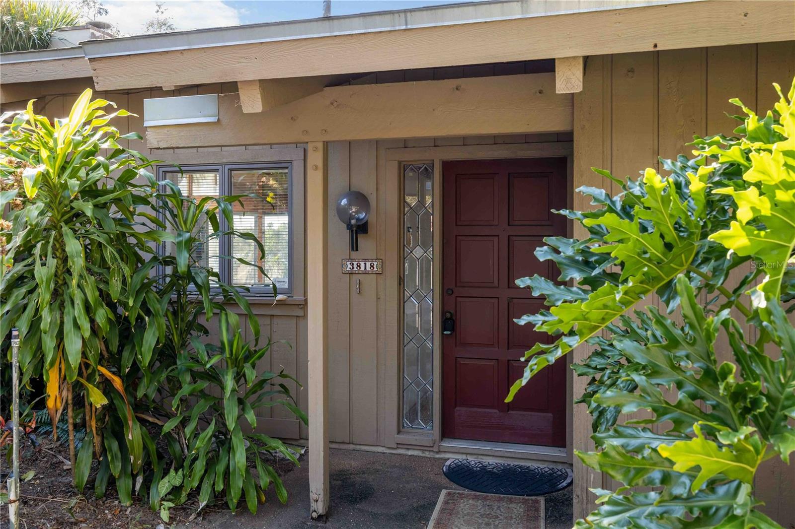 CROOKED LAKE - Residential