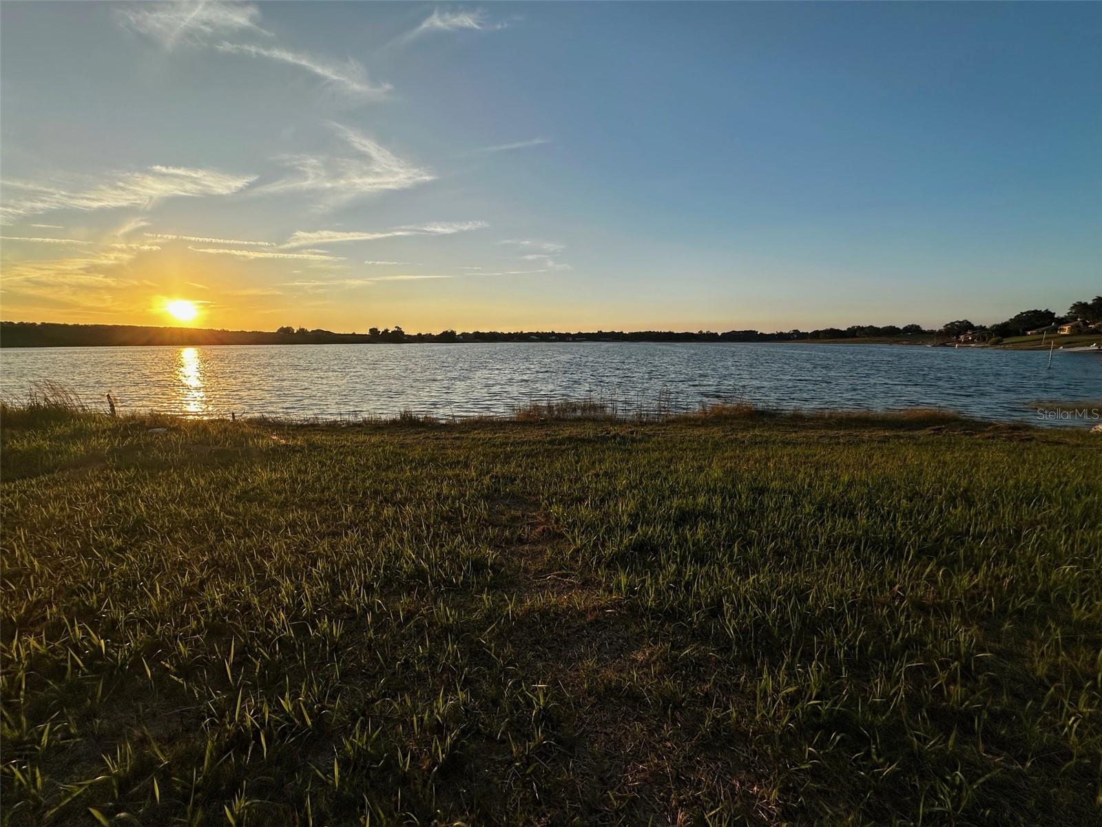 CROOKED LAKE - Residential