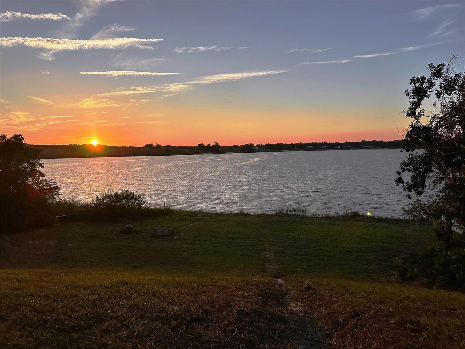 CROOKED LAKE - Residential