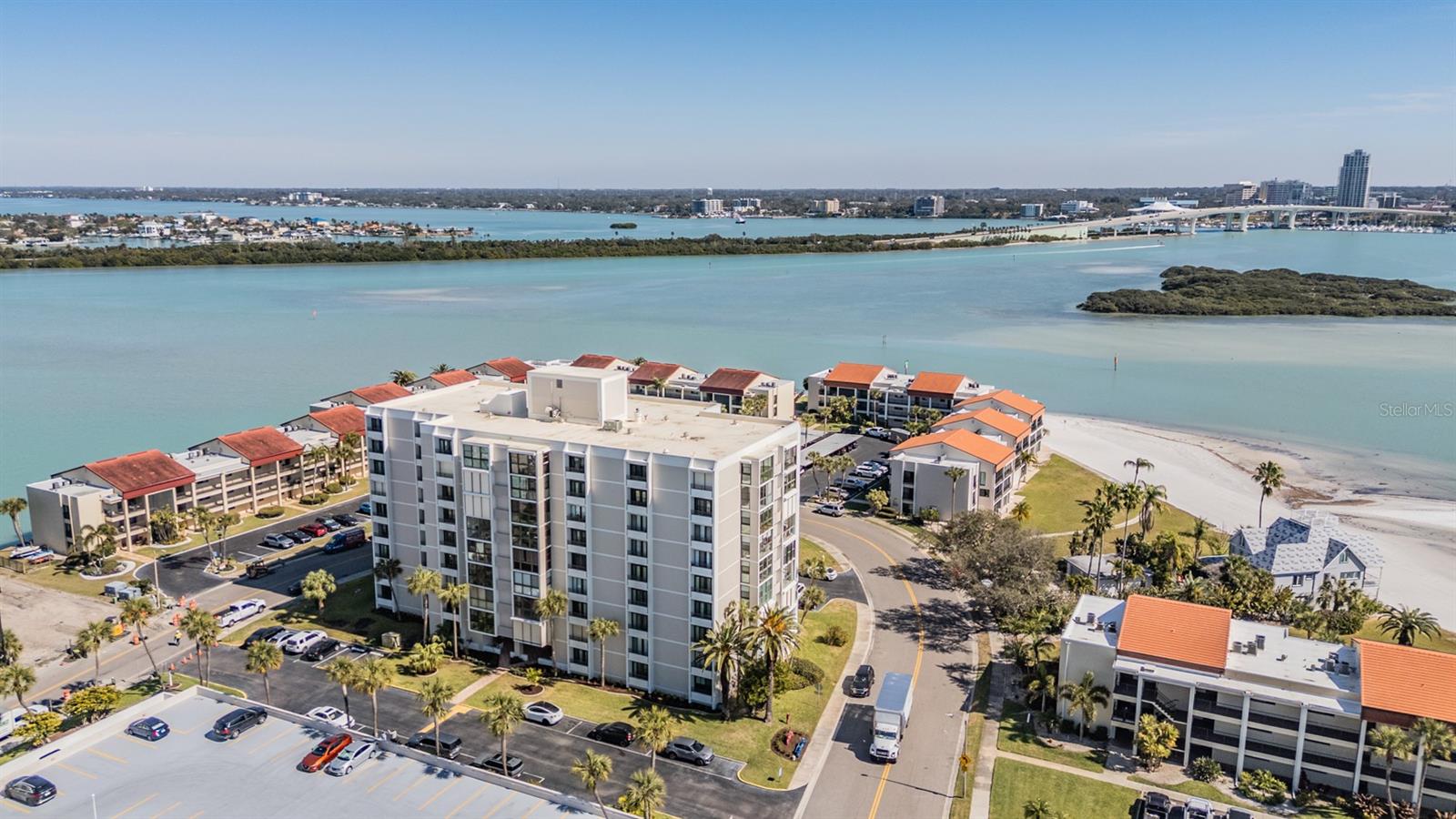 CLEARWATER POINT 7 TENNIS - Residential