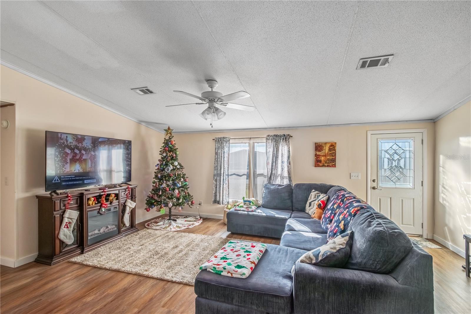 SUN COUNTRY - Residential