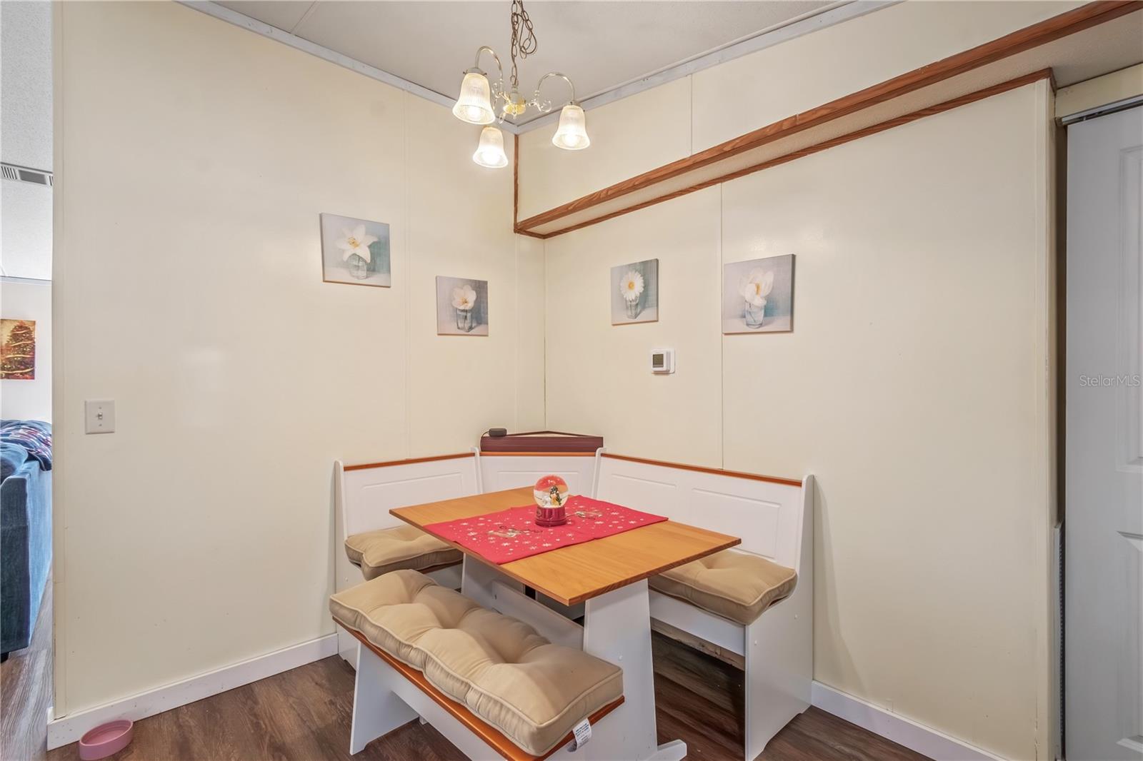 SUN COUNTRY - Residential