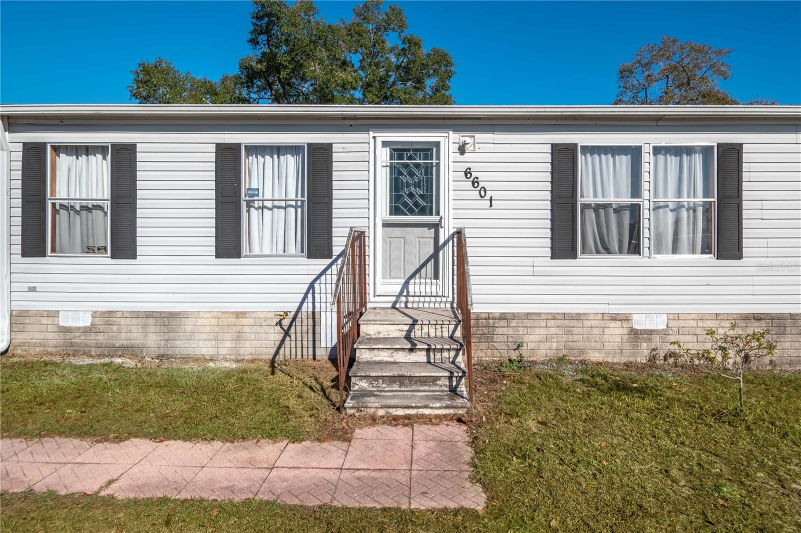 SUN COUNTRY - Residential