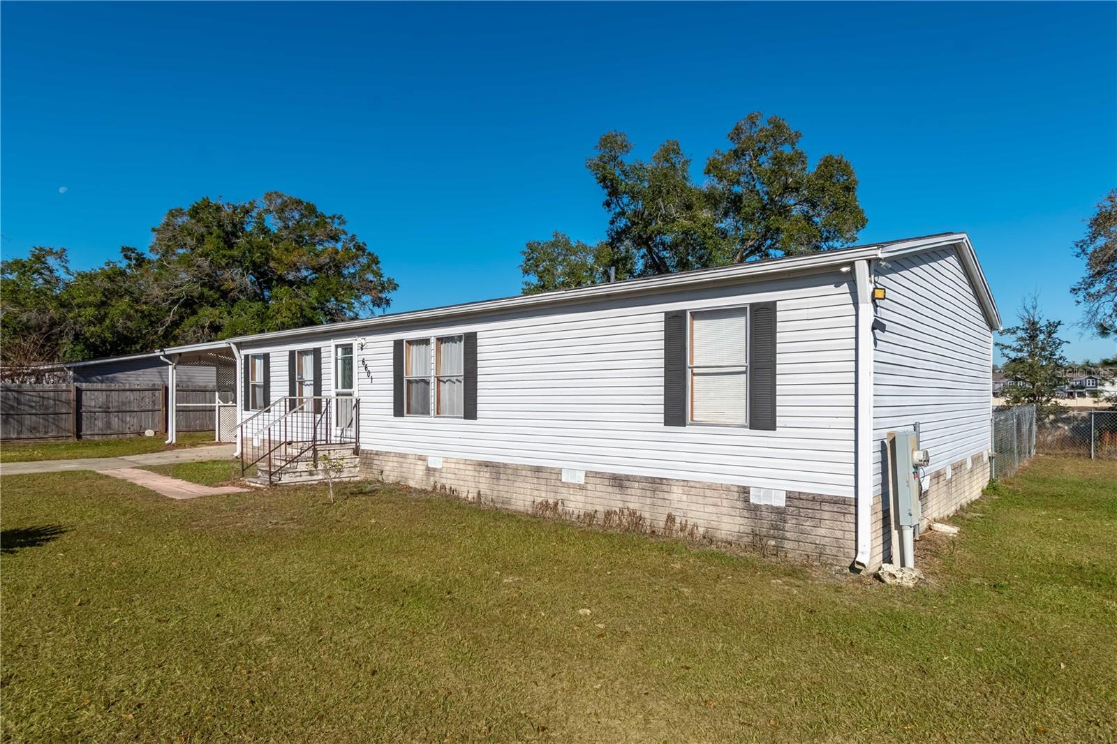 SUN COUNTRY - Residential