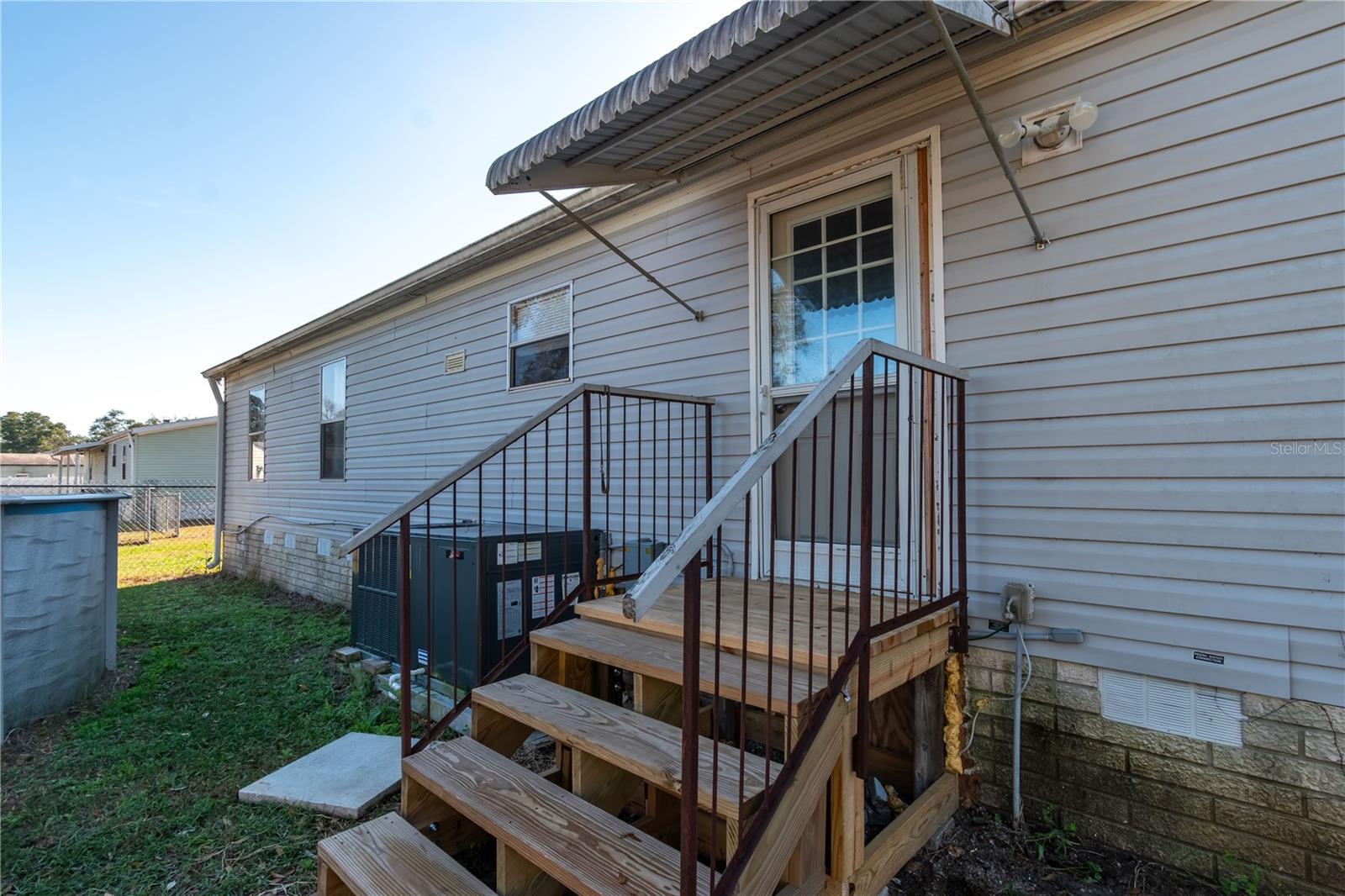 SUN COUNTRY - Residential