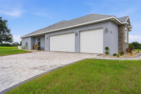 Tiny photo for 5489 Nantahala Lane, Lady Lake, FL 32159 (MLS # G5116692)