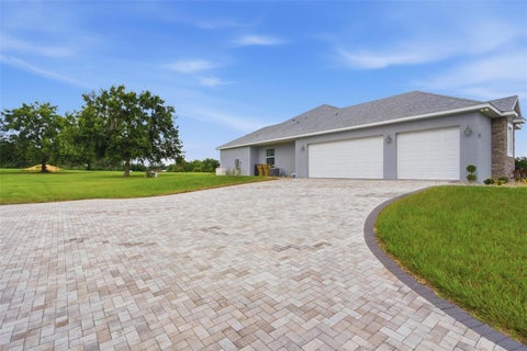 Tiny photo for 5489 Nantahala Lane, Lady Lake, FL 32159 (MLS # G5116692)