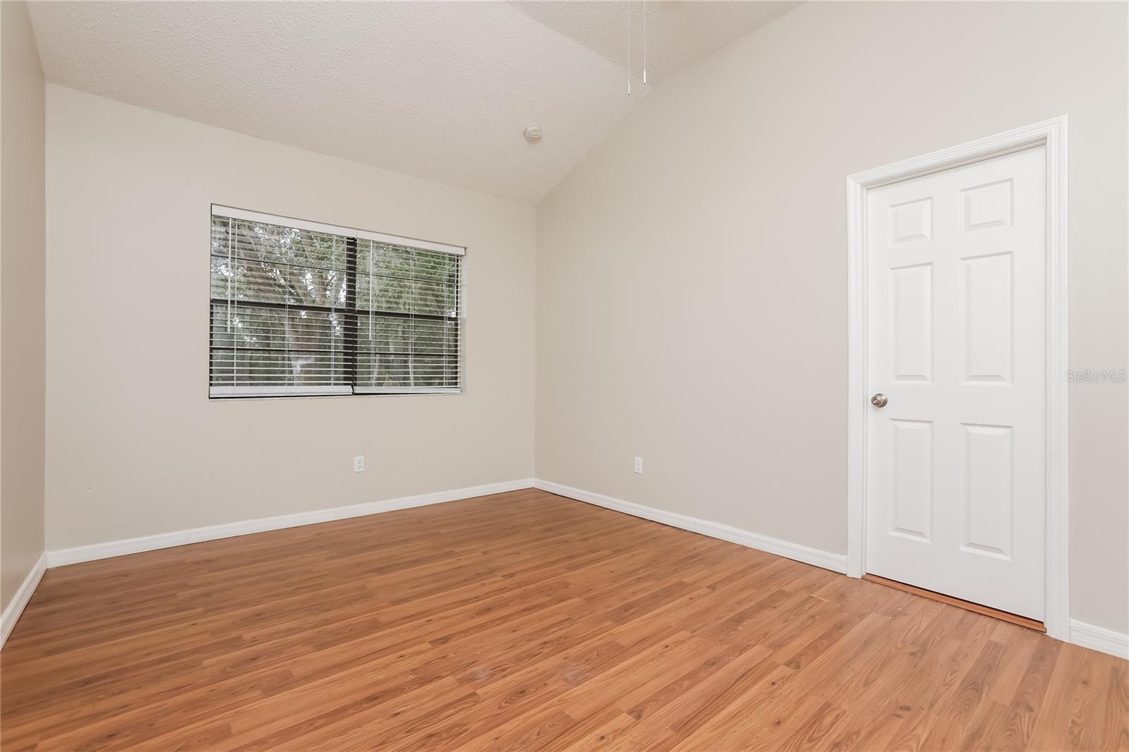 PLANTATION ESTATES UNIT 01 - Residential Lease