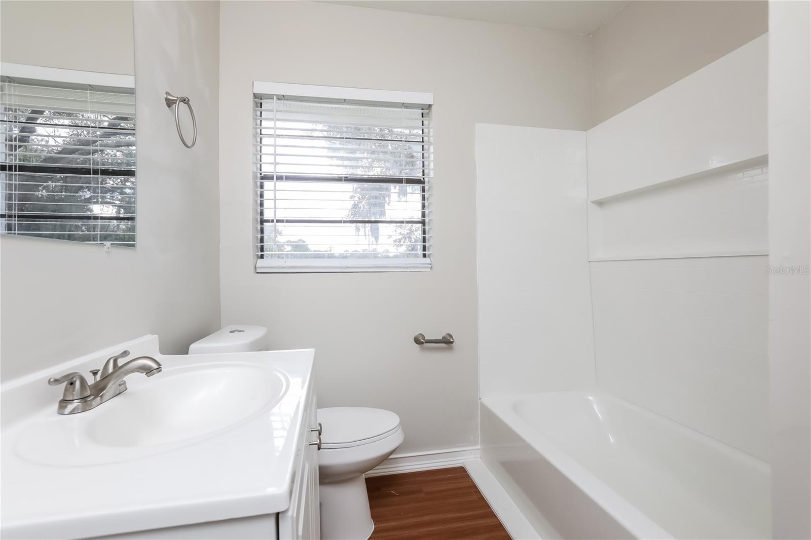 PLANTATION ESTATES UNIT 01 - Residential Lease