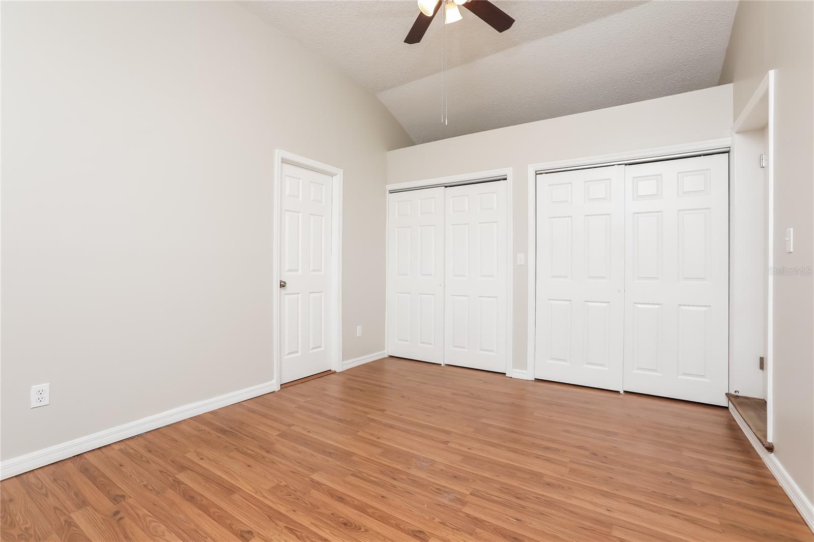 PLANTATION ESTATES UNIT 01 - Residential Lease