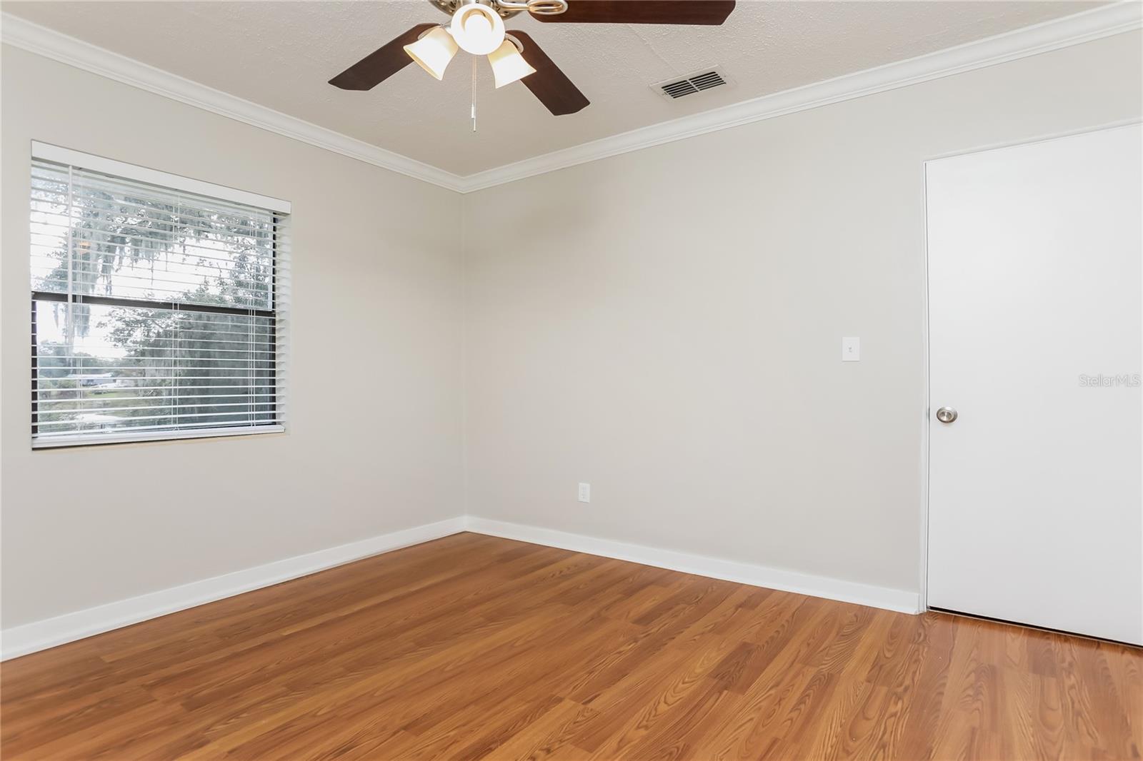 PLANTATION ESTATES UNIT 01 - Residential Lease