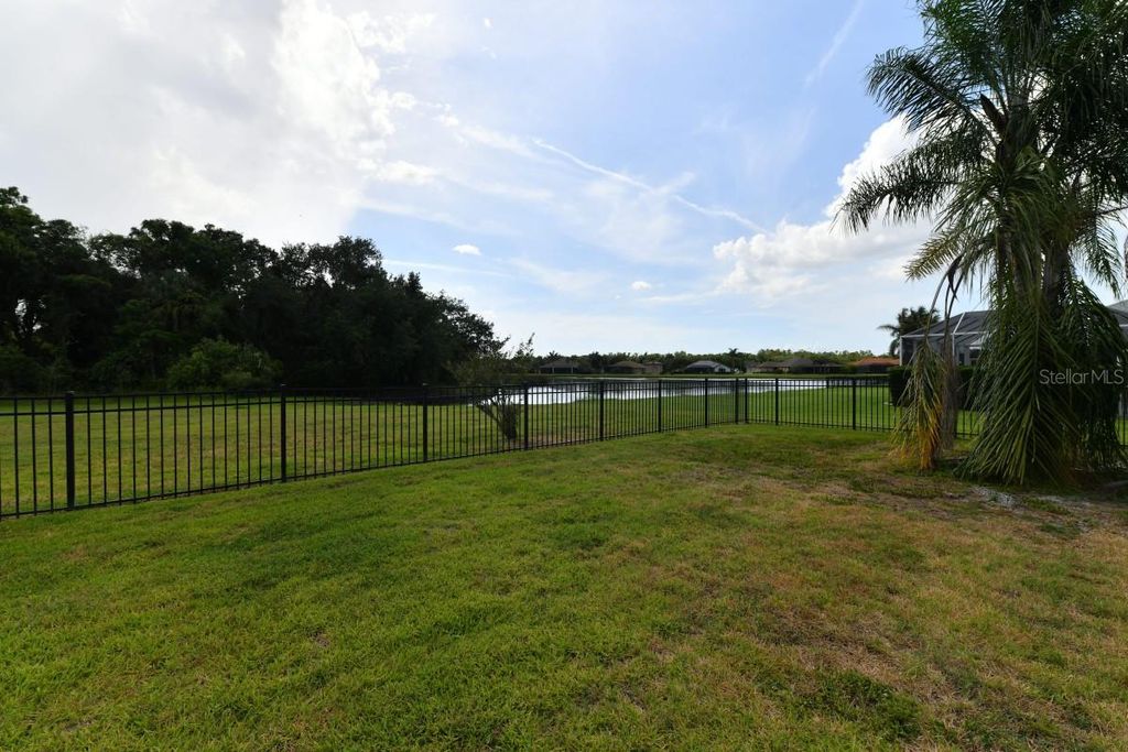 Photo of 2509 155th Avenue E, Parrish, FL 34219 (MLS # A4694920)