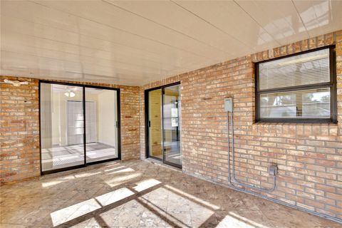 Tiny photo for 613 Yorktown Drive, Leesburg, FL 34748 (MLS # O6404478)