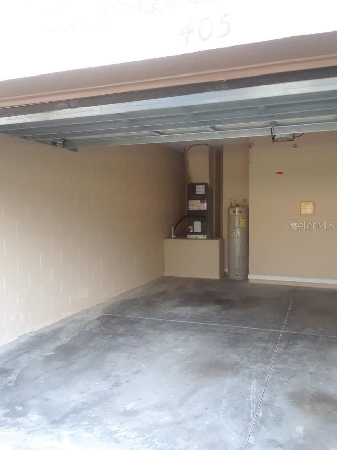 THE LANDINGS AT PARKSTONE - Residential Lease