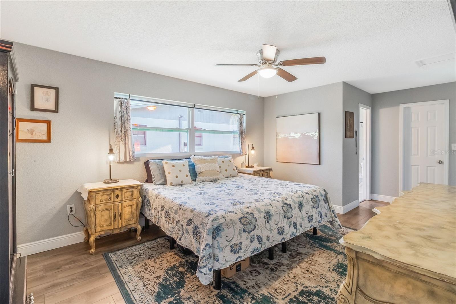 WHISPERING HILLS COUNTRY CLUB ESTATES SEC 03 - Residential