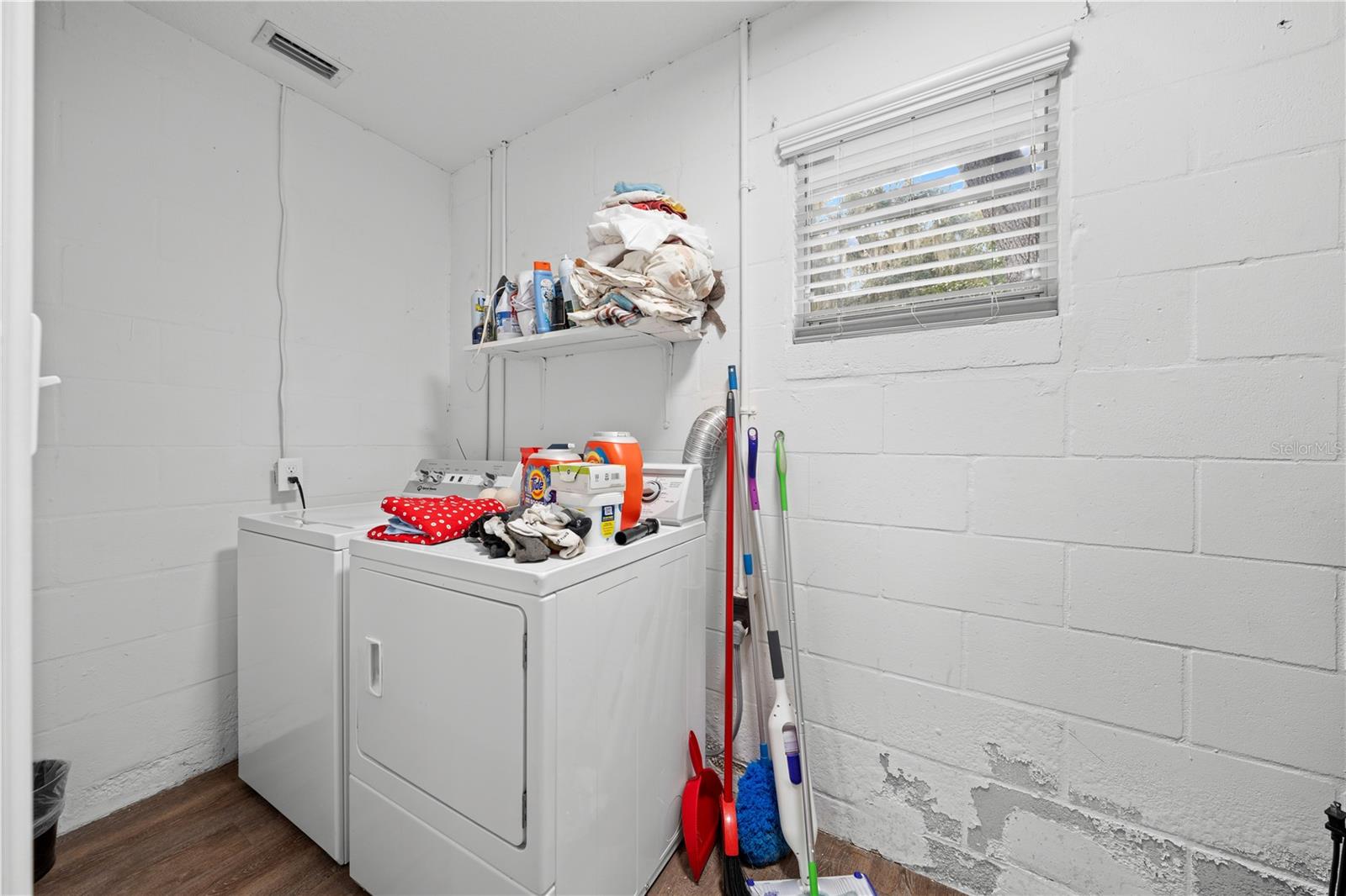 ACREAGE & UNREC - Residential