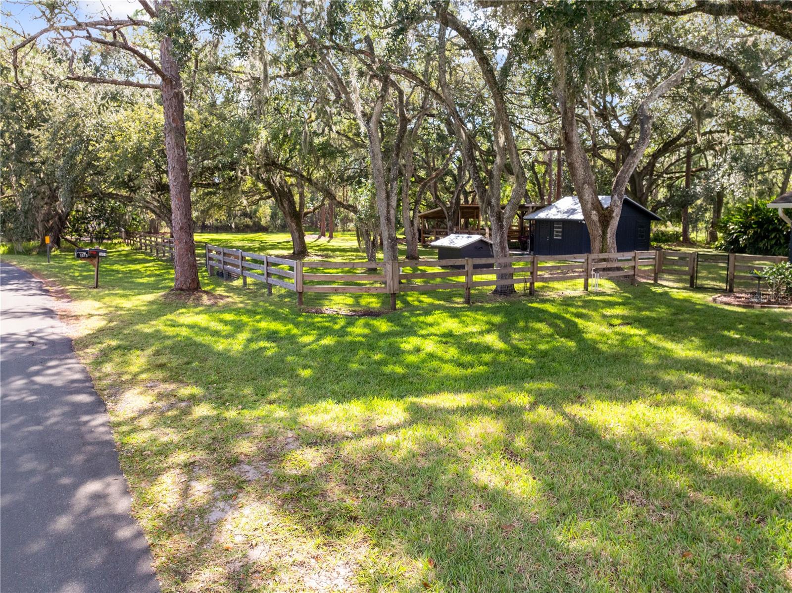 ACREAGE & UNREC - Residential