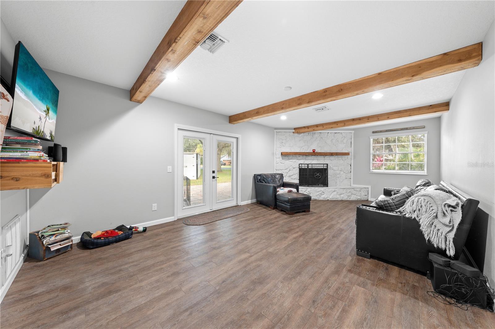 ACREAGE & UNREC - Residential