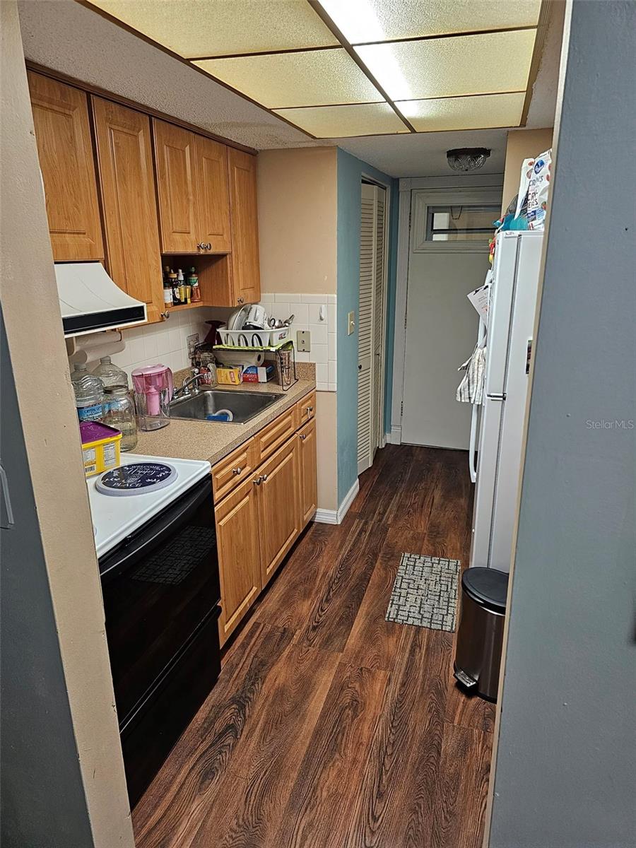 CONTINENTAL TOWERS CONDO - Residential