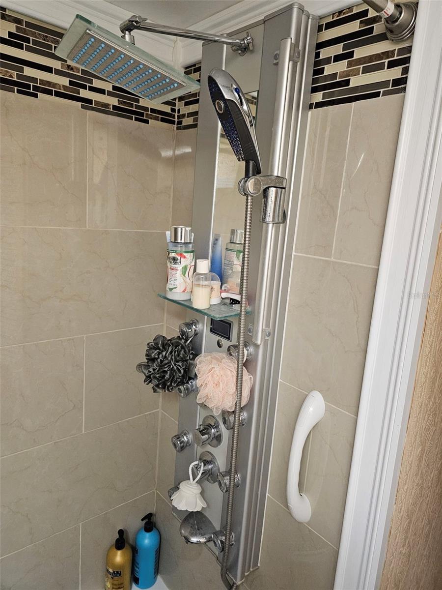 CONTINENTAL TOWERS CONDO - Residential