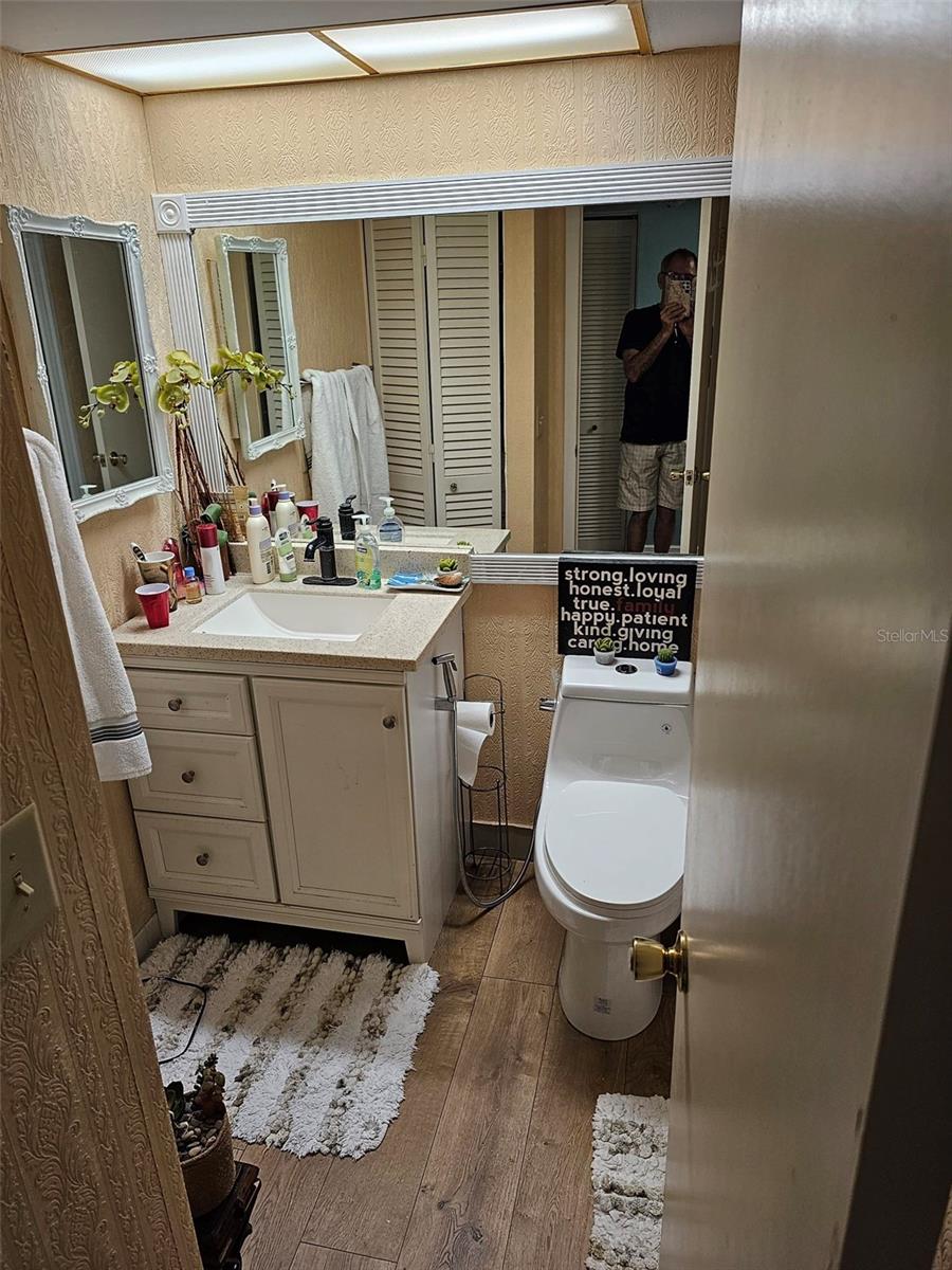 CONTINENTAL TOWERS CONDO - Residential