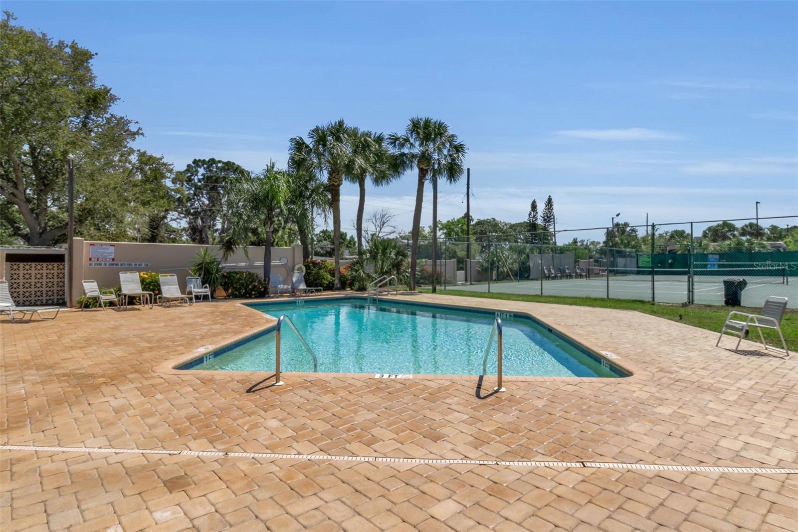 FIVE LAKES 1 & 1C - Residential