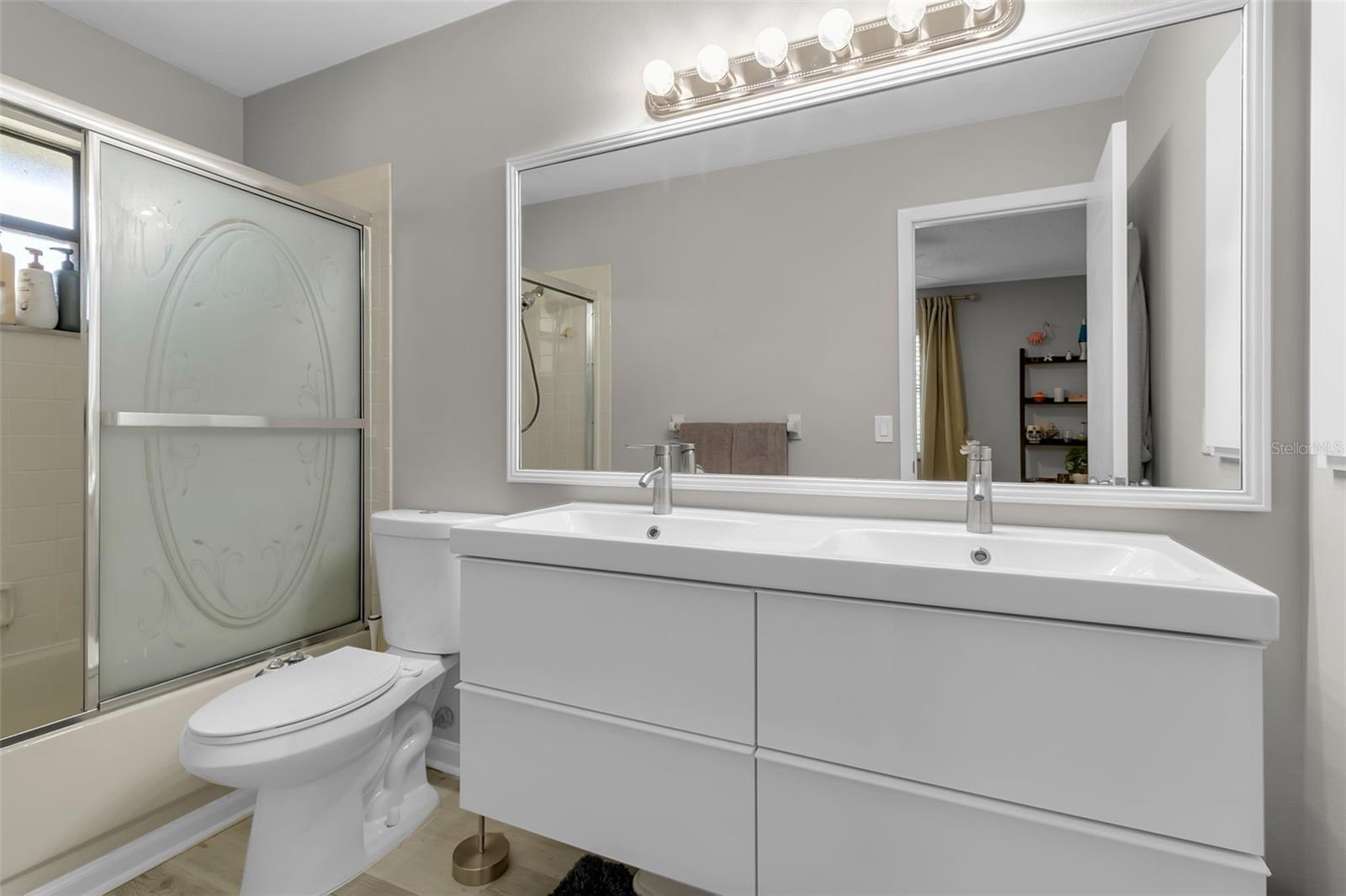 FIVE LAKES 1 & 1C - Residential