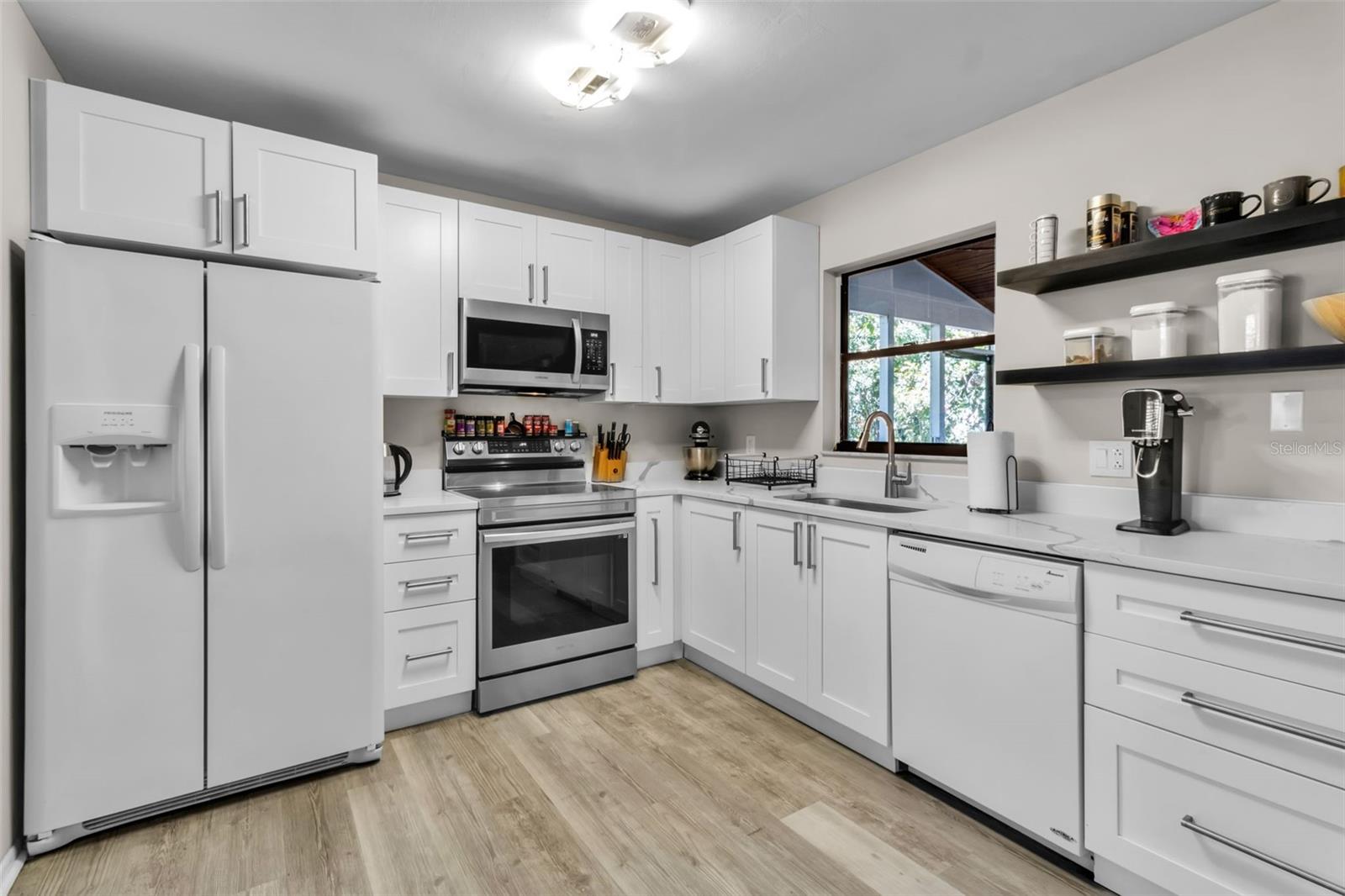 FIVE LAKES 1 & 1C - Residential