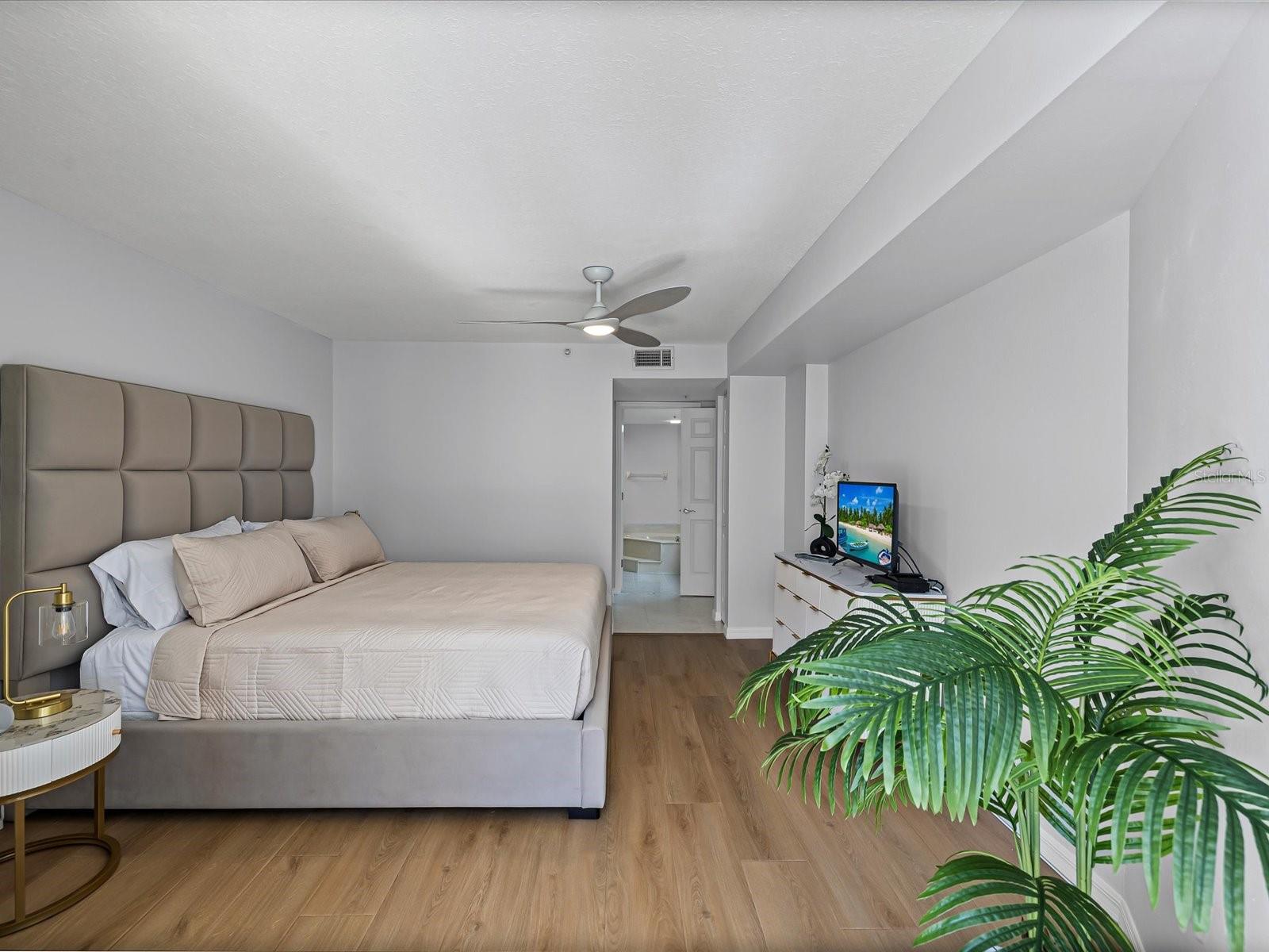 SILVER SANDS BEACH & RACQUET CLUB - Residential Lease