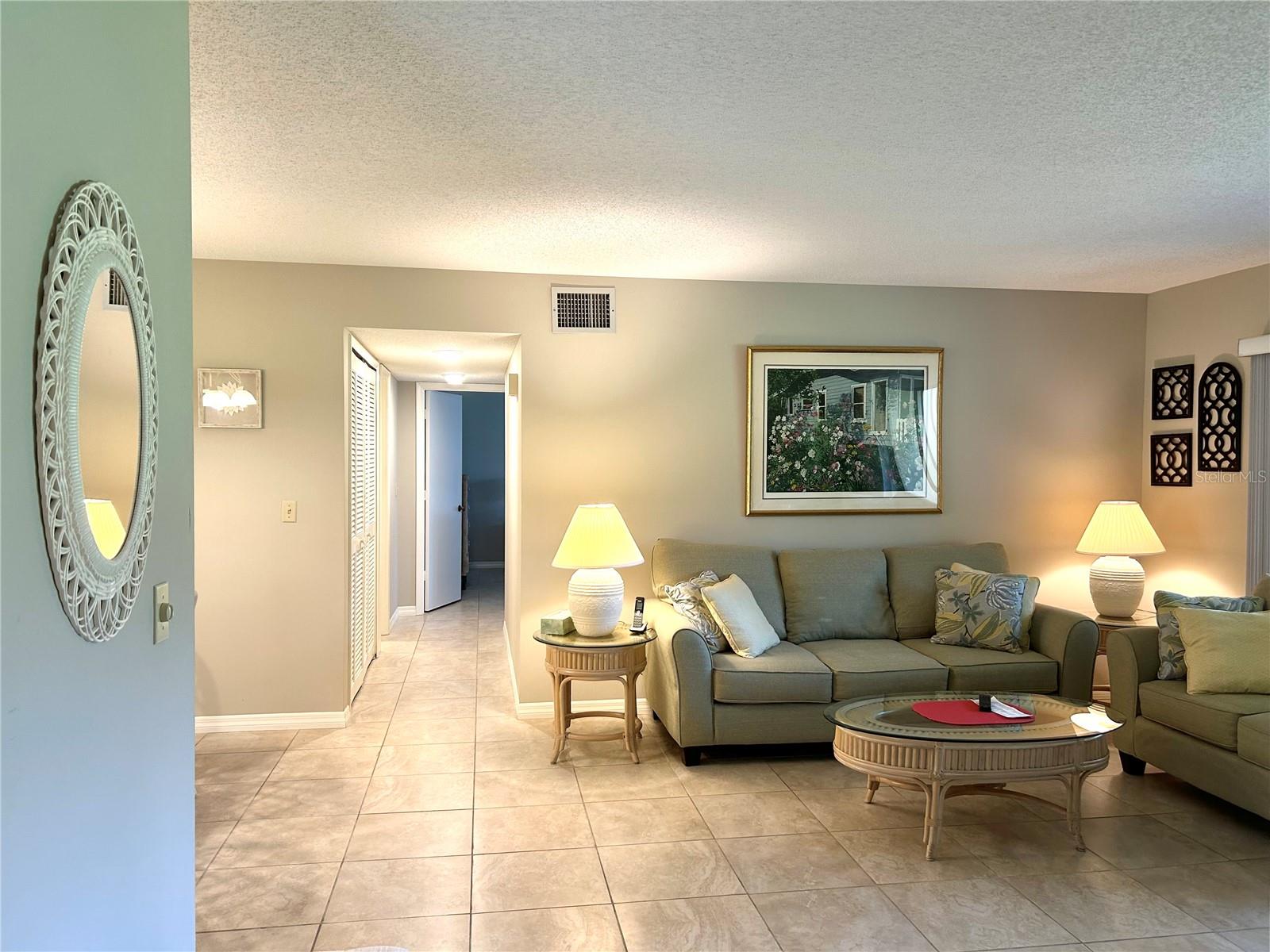 GARDENS AT PALM AIRE COUNTRY CLUB SEC II - Residential Lease