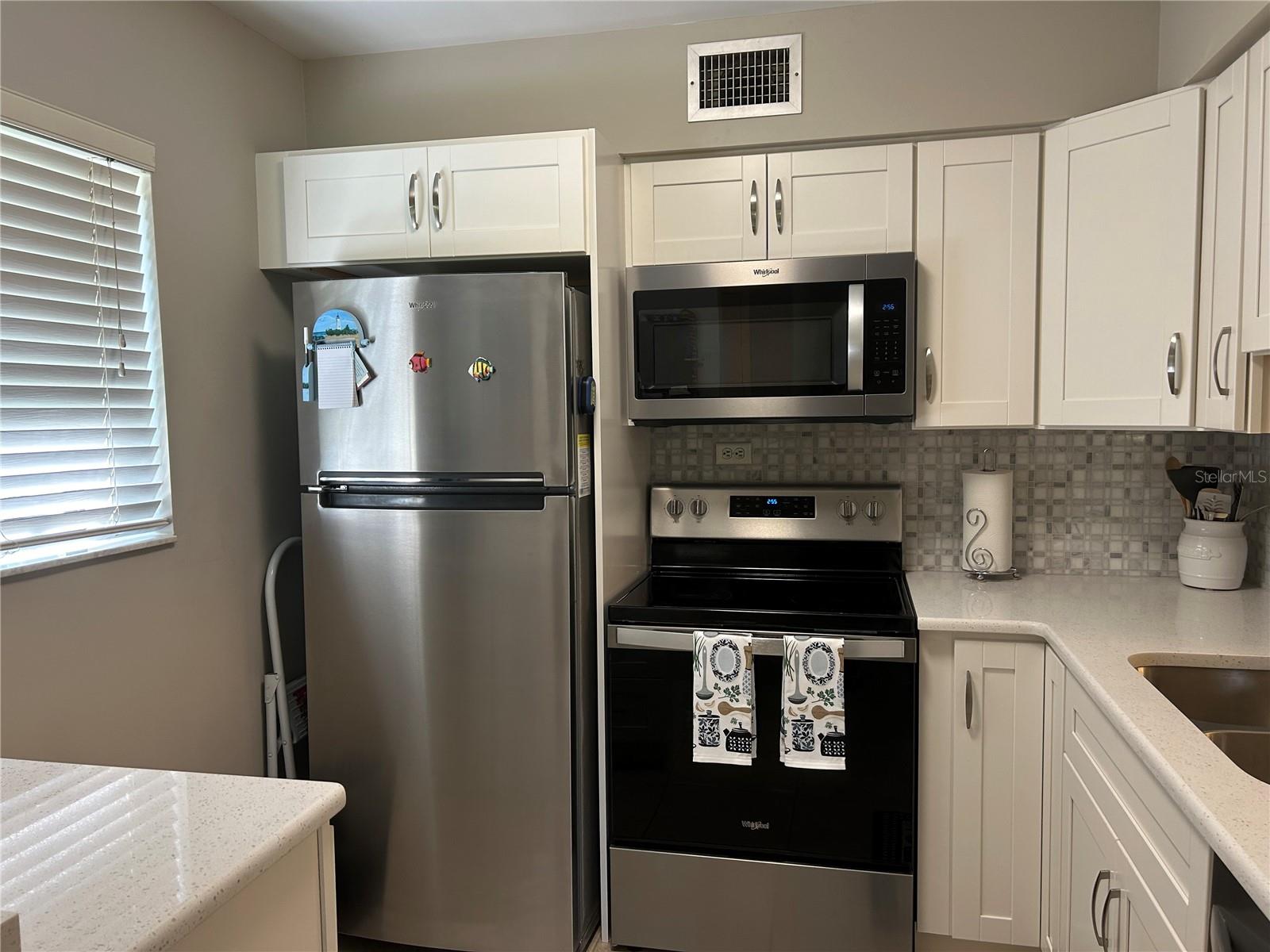 GARDENS AT PALM AIRE COUNTRY CLUB SEC II - Residential Lease