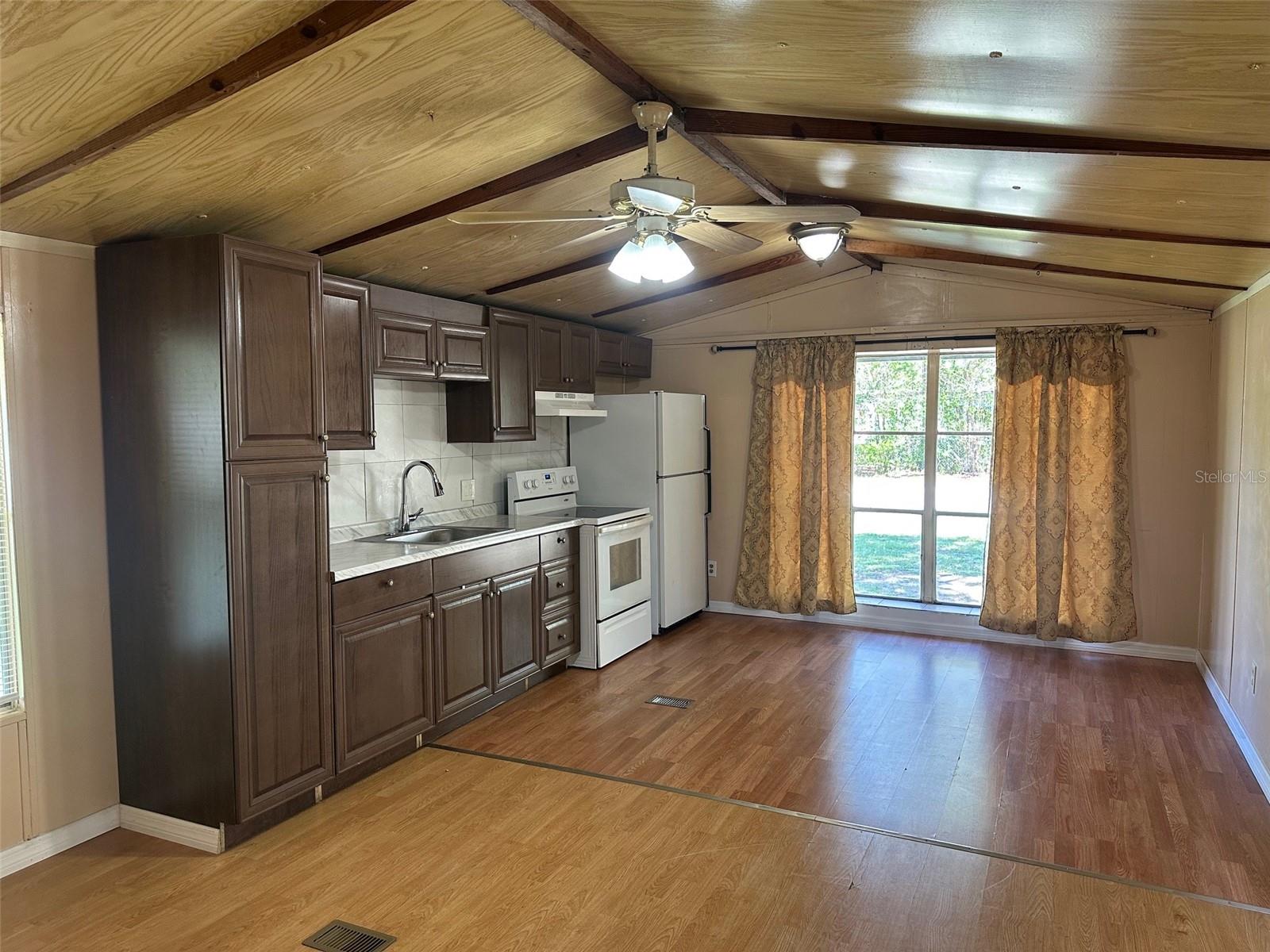 SHADY HILLS PARK SOUTH - Residential