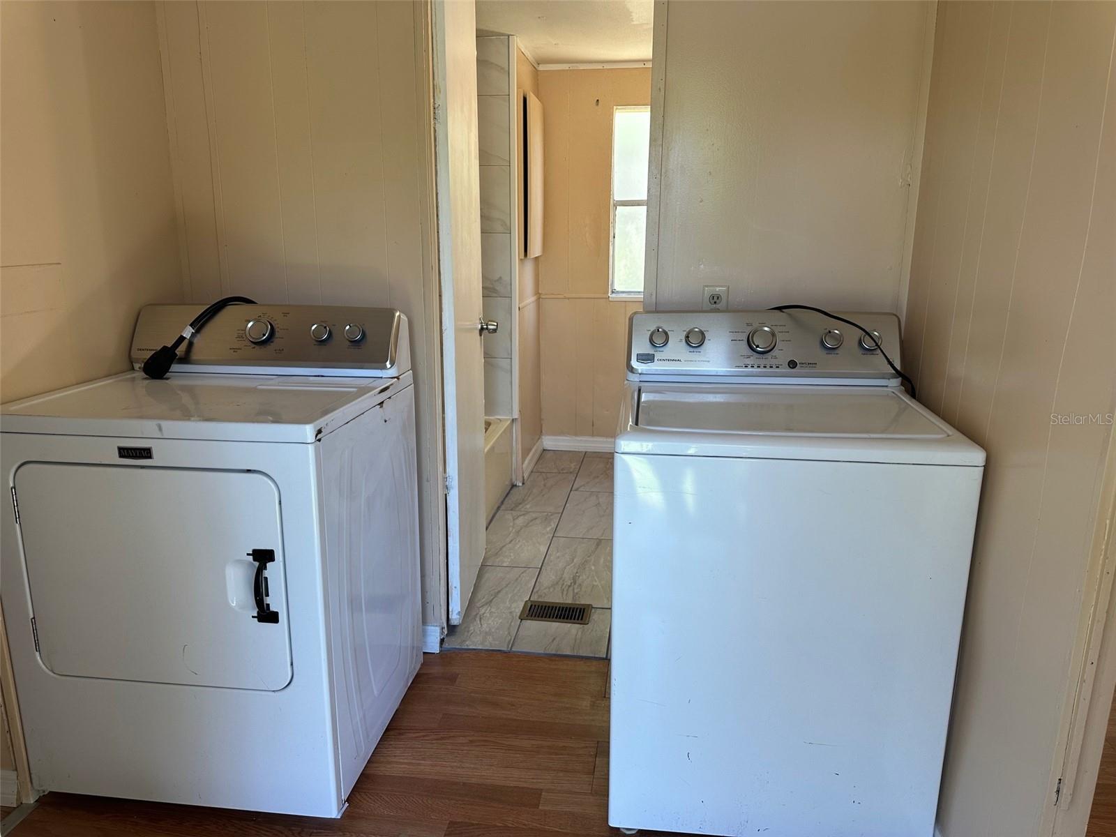 SHADY HILLS PARK SOUTH - Residential