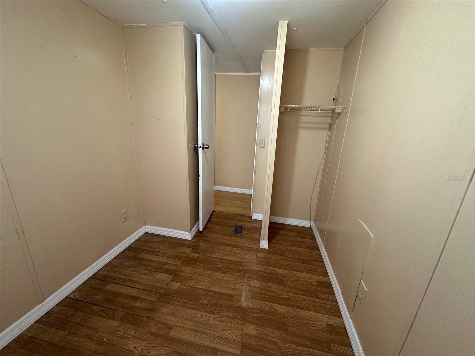 SHADY HILLS PARK SOUTH - Residential