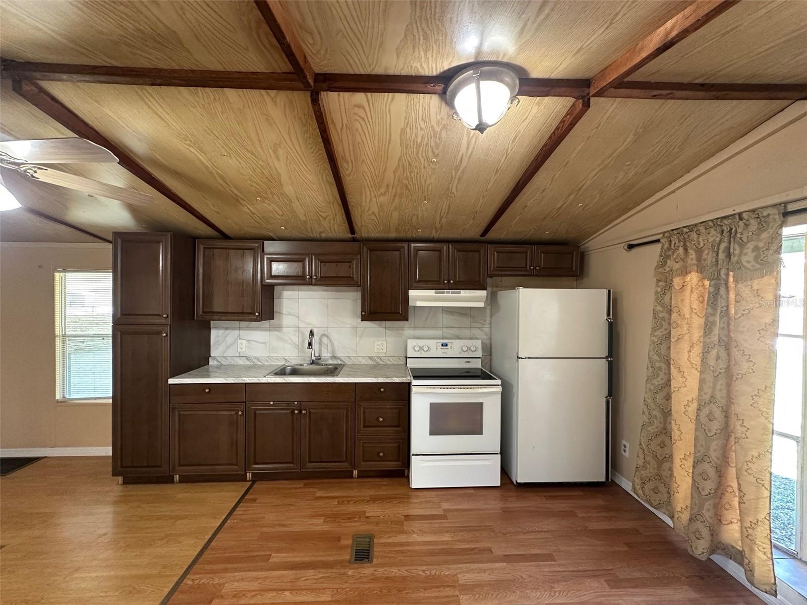 SHADY HILLS PARK SOUTH - Residential