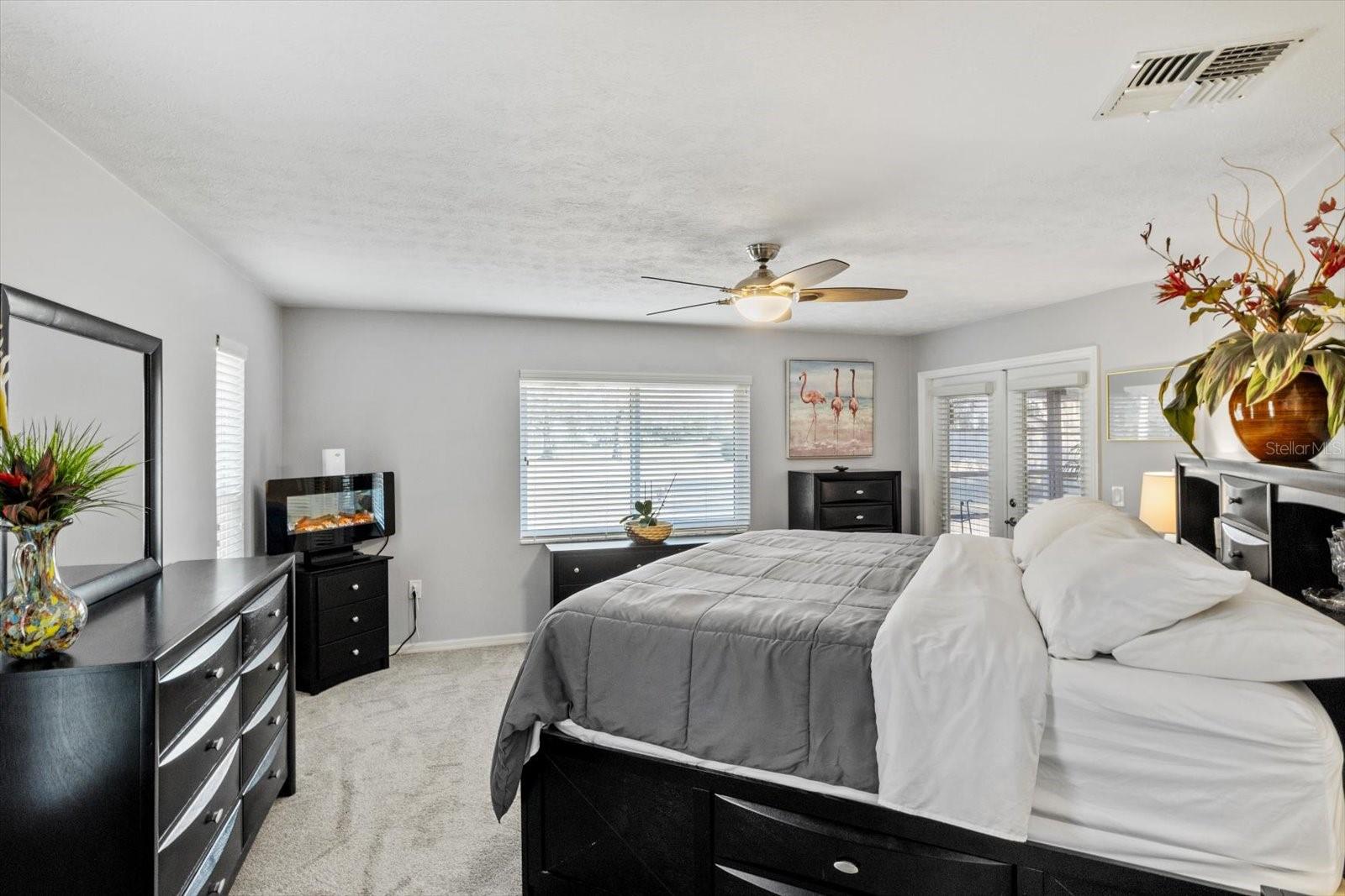 PARADISE COUNTRY CLUB UNIT 02 - Residential