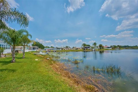 A home in LAKE WALES