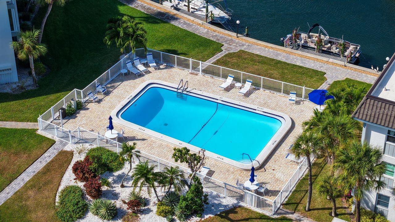 LONGBOAT HARBOUR - Residential