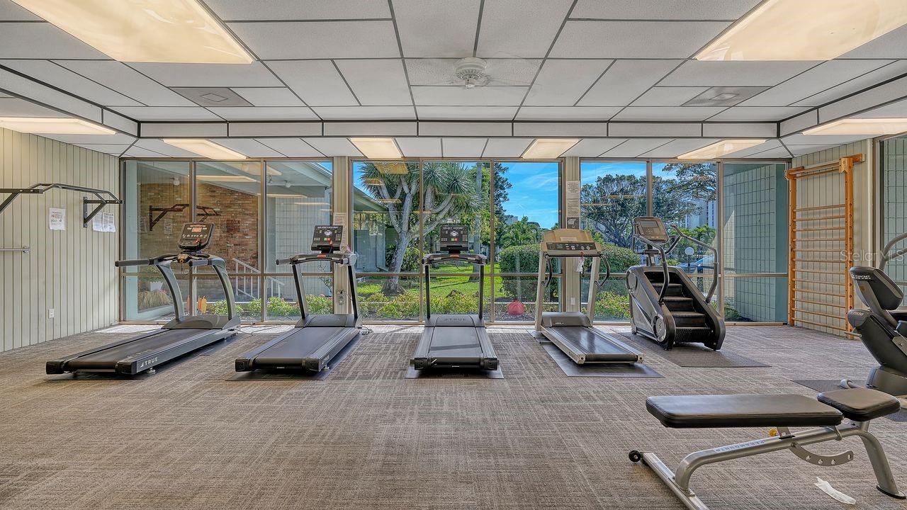 LONGBOAT HARBOUR - Residential