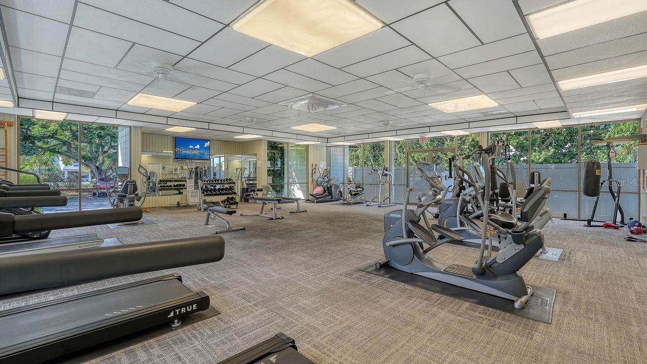 LONGBOAT HARBOUR - Residential