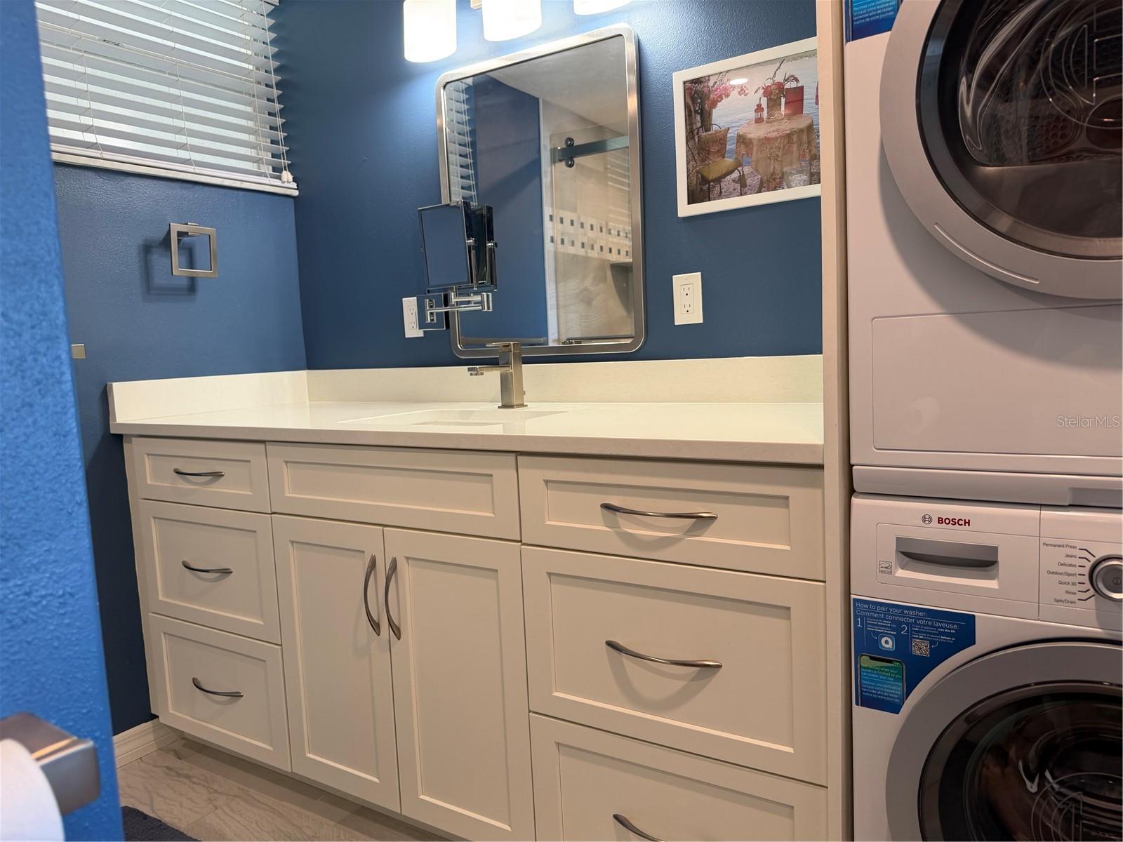 LONGBOAT HARBOUR - Residential