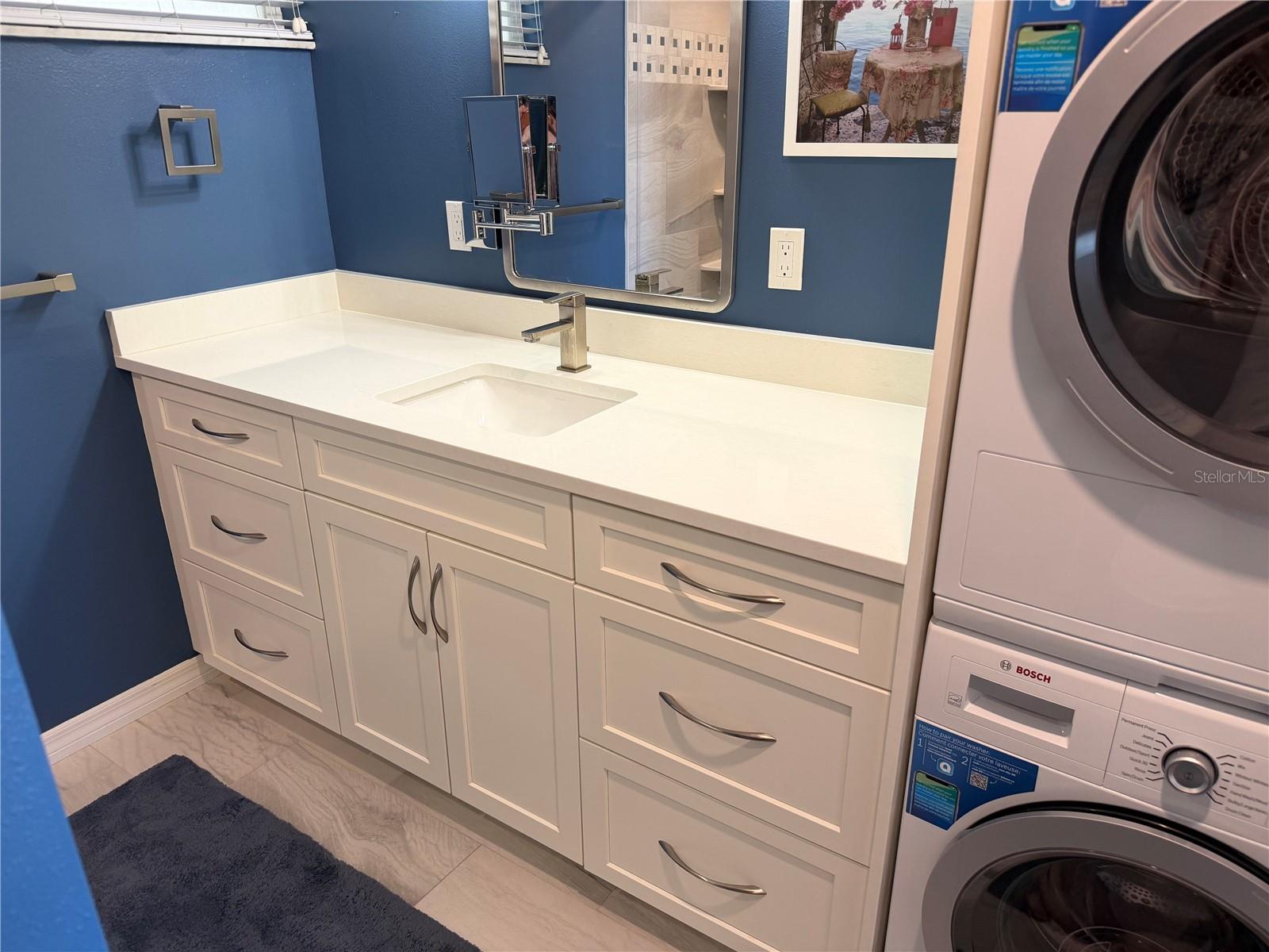 LONGBOAT HARBOUR - Residential