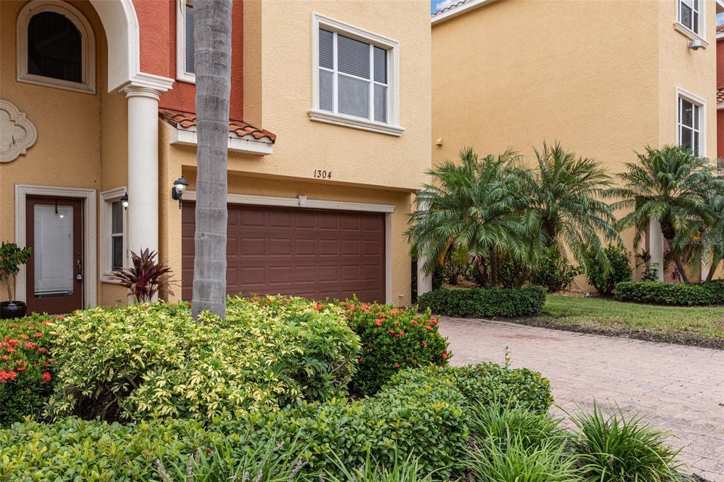 Photo of 1304 3rd Street Circle E, Palmetto, FL 34221 (MLS # O6453290)