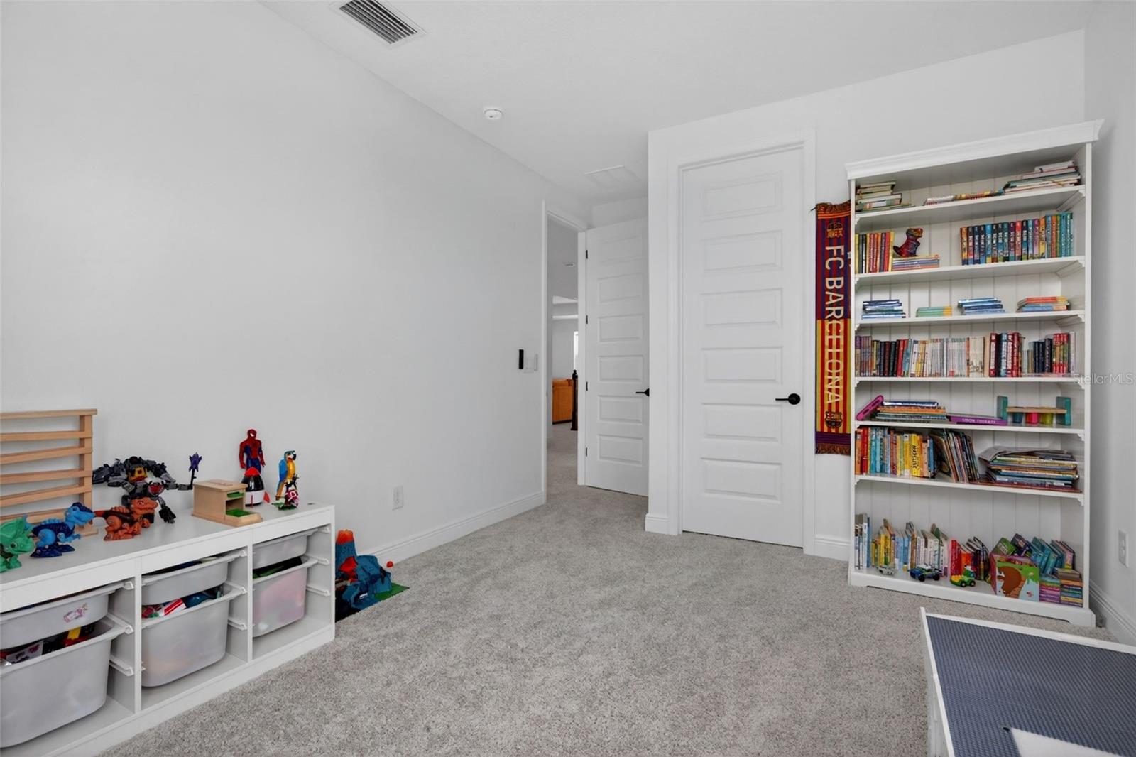 SWEETWATER AT LAKEWOOD RANCH PH I & II - Residential