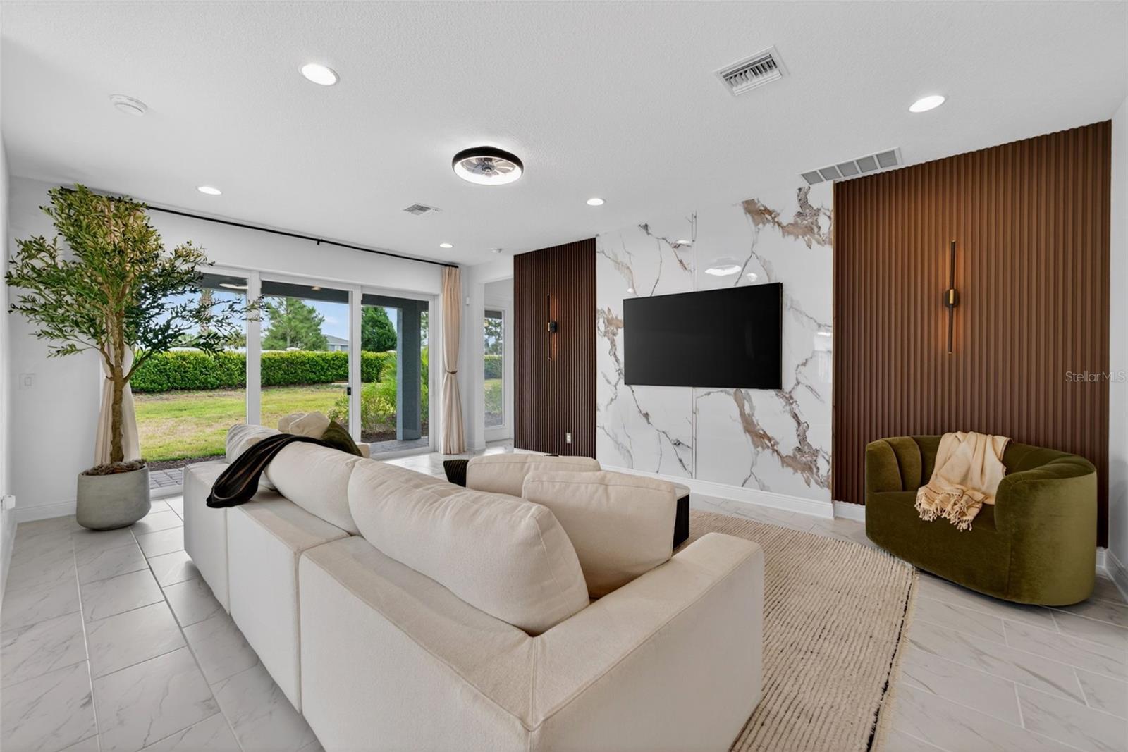 SWEETWATER AT LAKEWOOD RANCH PH I & II - Residential