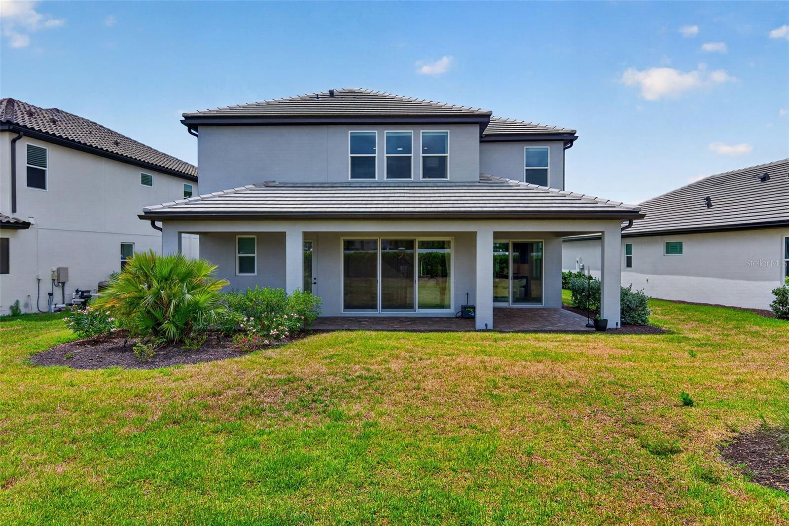 SWEETWATER AT LAKEWOOD RANCH PH I & II - Residential